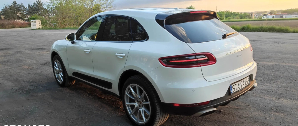 Porsche Macan cena 164900 przebieg: 65000, rok produkcji 2018 z Golina małe 191